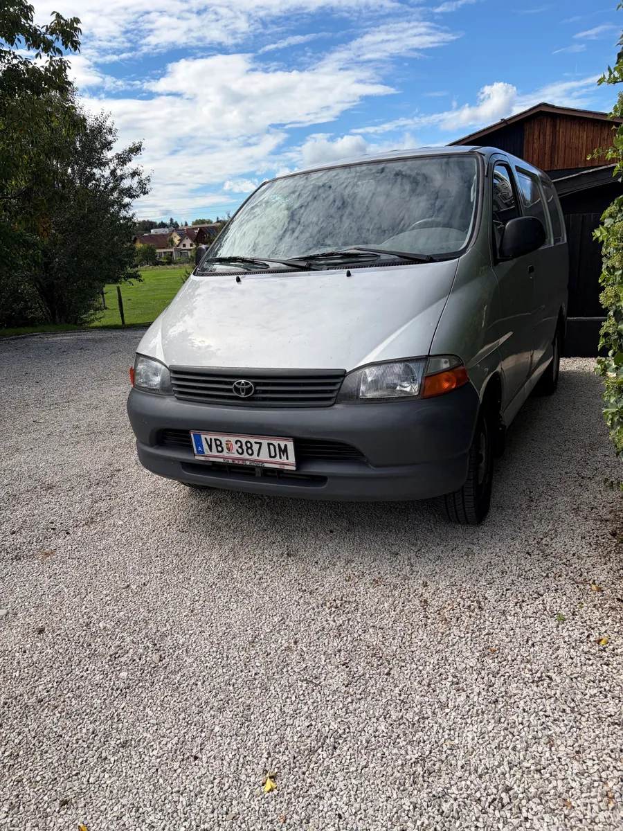 Toyota Hi Ace