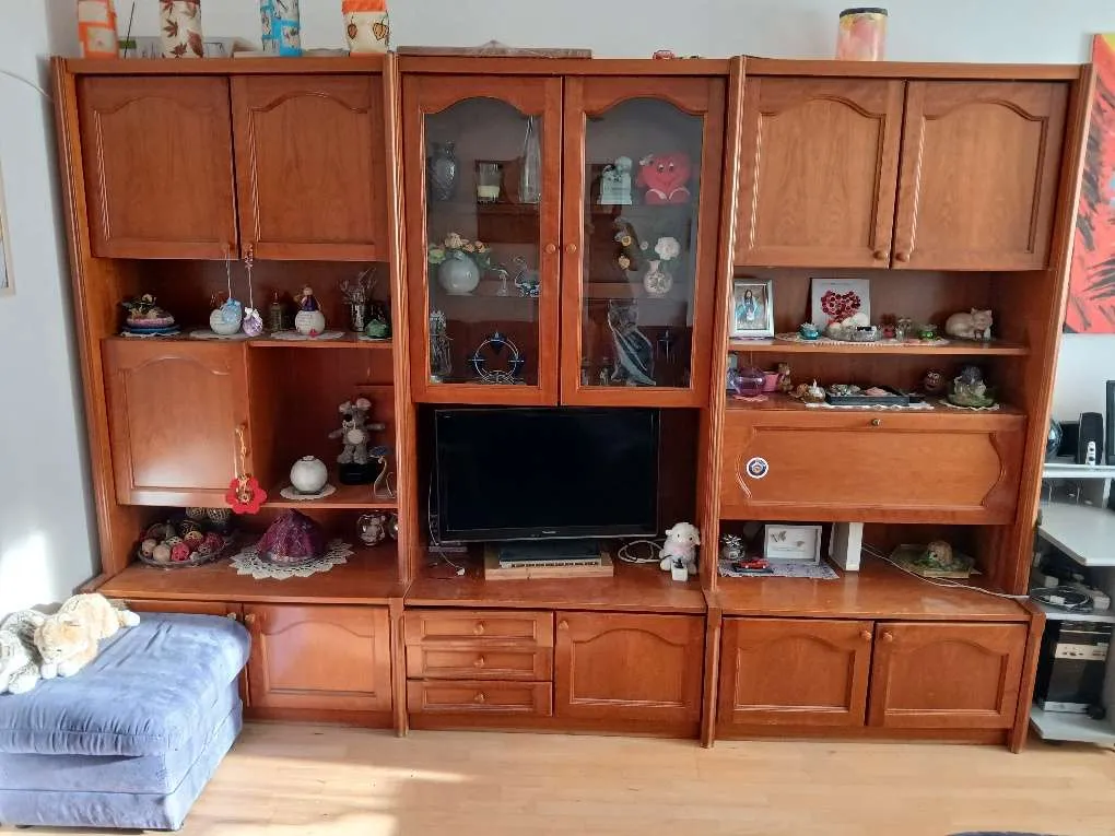 Wohnzimmerschrank - schon Auseinandergebaut, € 0,- (9500 Villach)