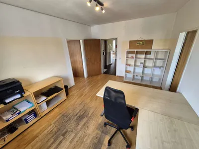 5-Zimmer-Gewerbeimmobilie mieten in Eisenstadt – 89 m², € 1.134 – Bild 12 von 16