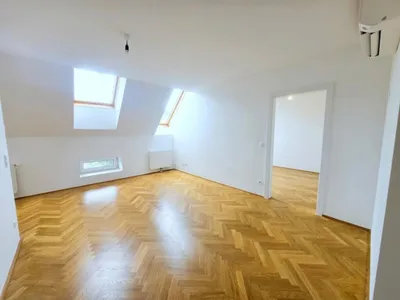 Großzügige klimatisierte DG-Maisonette - 3 Zimmer + große Galerie und 2 Terrassen - Schulgasse – Bild 2