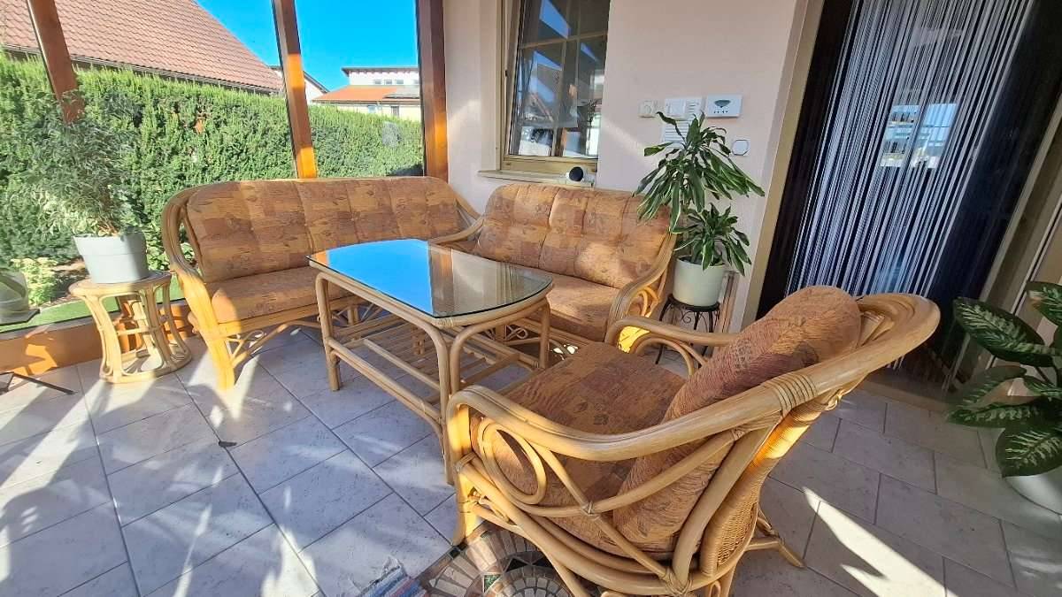 Rattan-/ Bambus Sitzgruppe inkl. Tisch & Polster,  650,- (3830 Waidhofen  an der Thaya) - willhaben