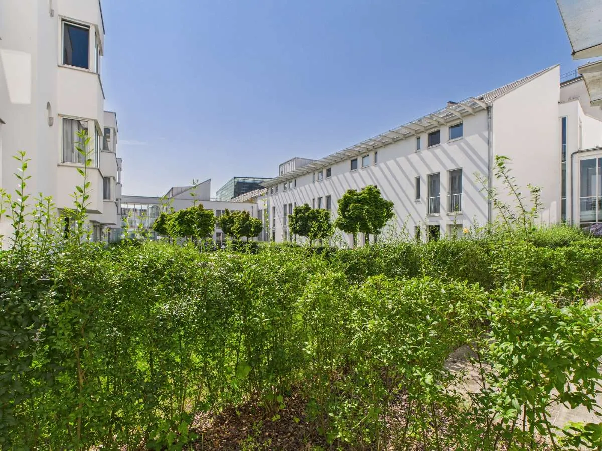 Next Stop: Linz City - Wohnen mit Urban Feeling | 1 Zimmer- Apartment | 11m² Eigengarten | Termin online buchbar - Ansicht 2
