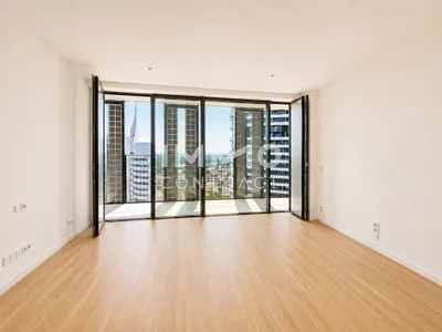 46. Etage im DC2 - Helles 2-Zimmer-Apartment mit 15 m² Aussichtsterrasse
