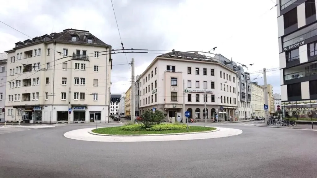 3 Zimmerwohnung im Stadtzentrum mit Balkon – pohled 2