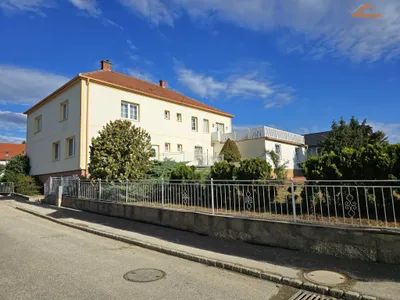 Haus zum Kauf in 2732 Neunkirchen