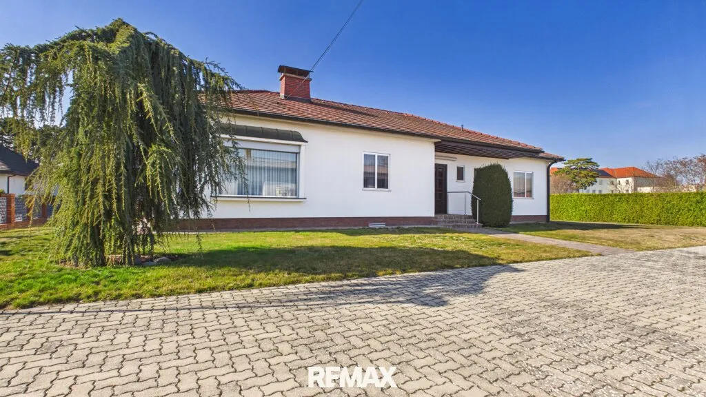 Schöner Bungalow in TOP Zustand - Ansicht 2