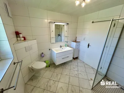 6-Zimmer-Gewerbeimmobilie kaufen in Reutte – 240 m², € 949.000 – Bild 19 von 27