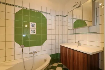 4-Zimmer-Haus mieten in Baden – 170 m², € 1.590 – Bild 10 von 17