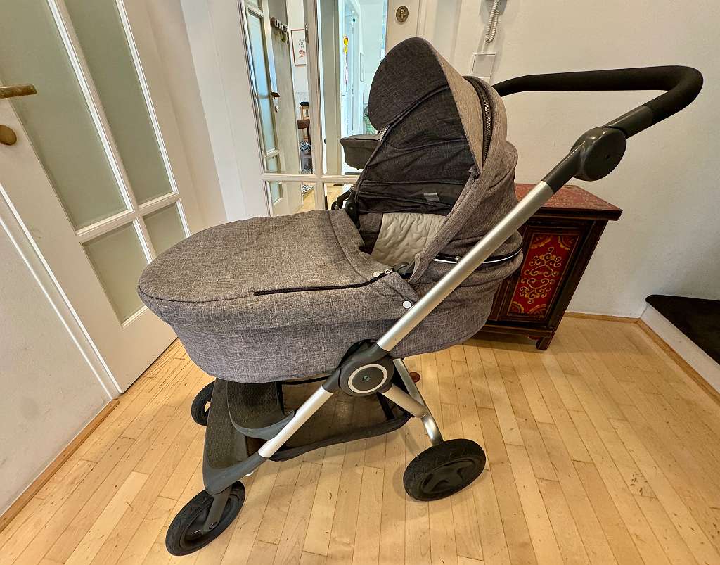 Stokke Trailz Kinderwagen black outlet melange mit Zubehör