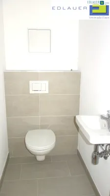 2-Zimmer-Wohnung mieten in Baden – 63,94 m², € 1.100 – Bild 11 von 13