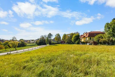 Grundstück kaufen in Graz – 2 442 m², € 1.999.000