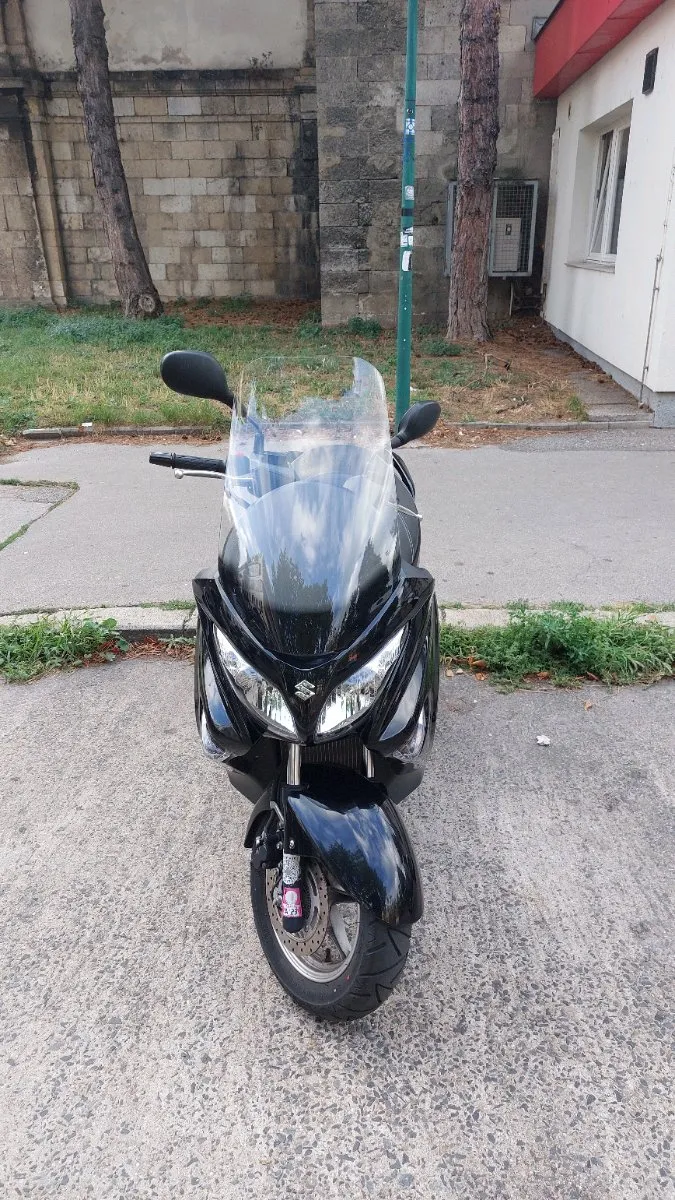 Suzuki Burgman