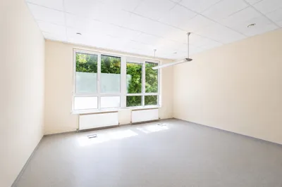 11-Zimmer-Gewerbeimmobilie kaufen in Salzburg Stadt – 321 m², € 789.000 – Bild 3 von 8