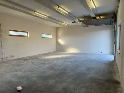 3-Zimmer-Gewerbeimmobilie mieten in Wiener Neustadt Land – 2 400 m², € 3.470 – Bild 4 von 31