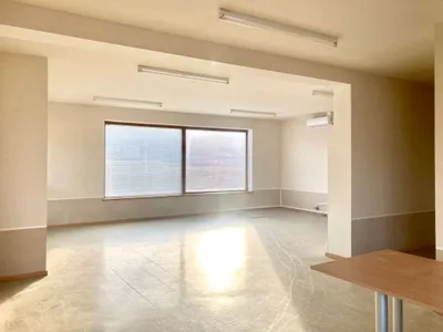 3-Zimmer-Gewerbeimmobilie mieten in Wiener Neustadt Land – 2 400 m², € 3.470 – Bild 5 von 31