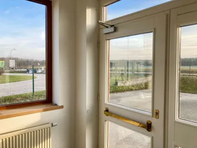3-Zimmer-Gewerbeimmobilie mieten in Wiener Neustadt Land – 2 400 m², € 3.470 – Bild 11 von 31