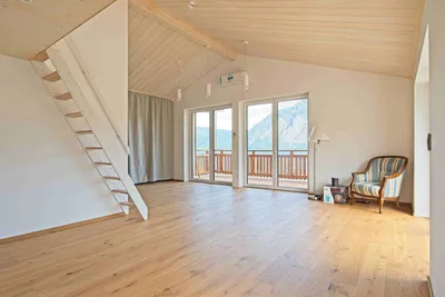 2-Zimmer-Wohnung mieten in Gmunden – 90 m², € 1.900 – Bild 3 von 13