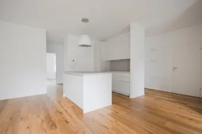 MODERNE 4-ZIMMER-NEUBAUWOHNUNG MIT WEST-BALKON IM ERSTBEZUG – Bild 2