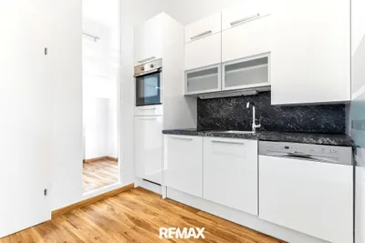 4-Zimmer-Gewerbeimmobilie mieten in Linz – 156 m², € 7 – Bild 3 von 10