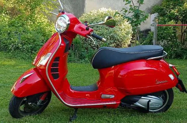 Vespa GTS