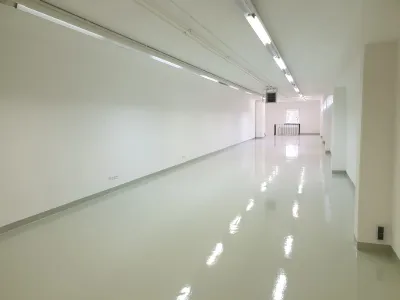 Gewerbeimmobilie kaufen in Hollabrunn – 300 m², € 249.000 – Bild 5 von 7