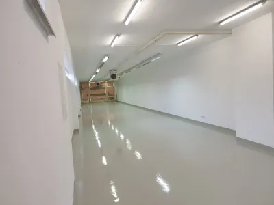 Gewerbeimmobilie kaufen in Hollabrunn – 300 m², € 249.000 – Bild 4 von 7