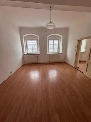 Gewerbeimmobilie mieten in Steyr – 44 m², € 600 – Bild 1 von 10