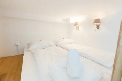 9-Zimmer-Wohnung mieten in Wien – 215 m², € 9.900 – Bild 29 von 40