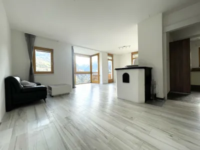 4-Zimmer-Wohnung mieten in Imst – 119 m², € 1.476 – Bild 3 von 23