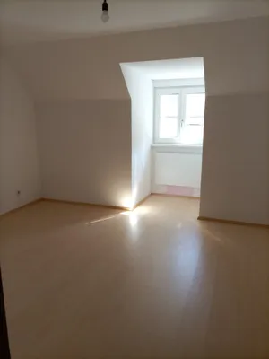 2-Zimmer-Wohnung mieten in Horn – 49,09 m², € 473