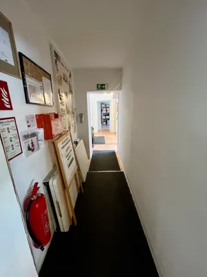 11-Zimmer-Gewerbeimmobilie mieten in Graz – 270 m², € 3.844 – Bild 14 von 34