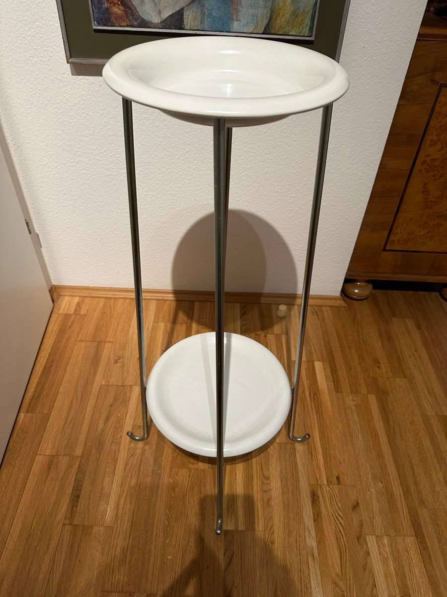 IKEA Pflanzenstnder / Blumenstnder aus Metall, 2-stckig, wei/ chrom,   39,- (1220 Wien) - willhaben