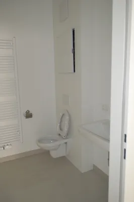 1-Zimmer-Gewerbeimmobilie mieten in Linz – 38 m², € 583 – Bild 8 von 8