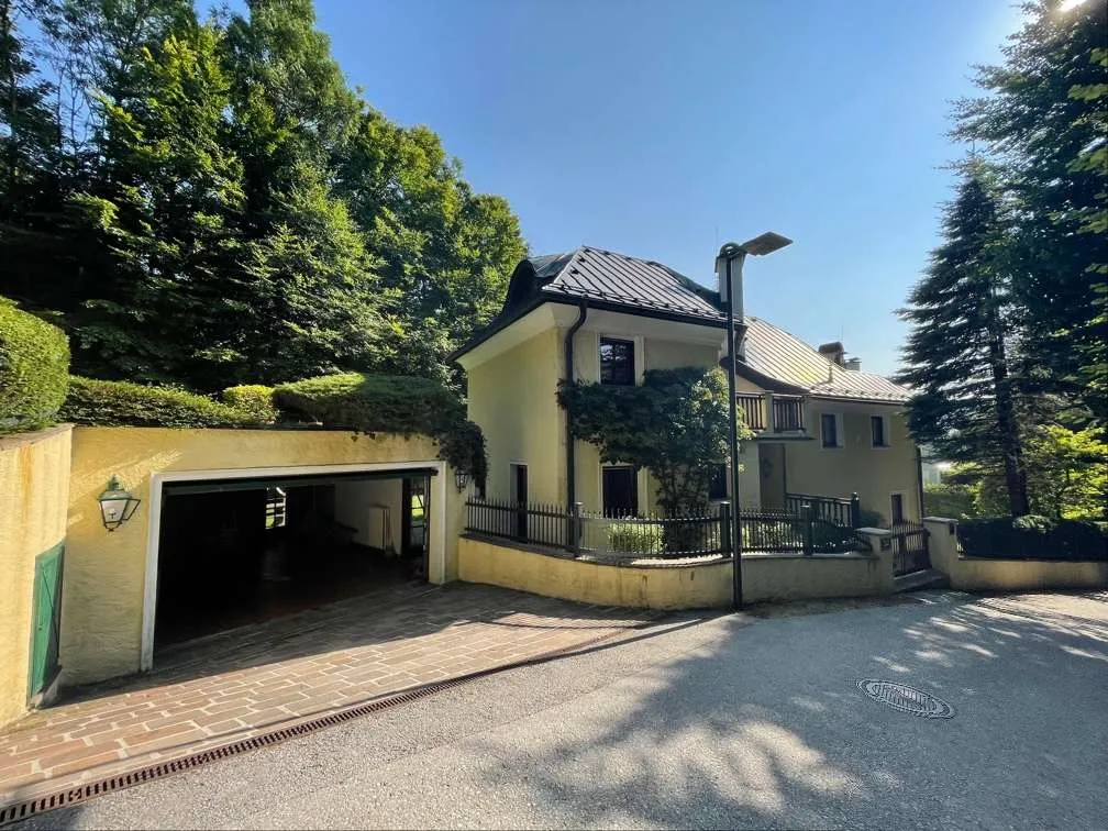 Herrschaftliche Villa am Fuße des Gaisbergs - Ansicht 3