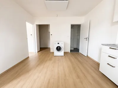 Helle 2-Zimmer Wohnung mit Blick in den Innenhof | Dreihausgasse – Bild 2