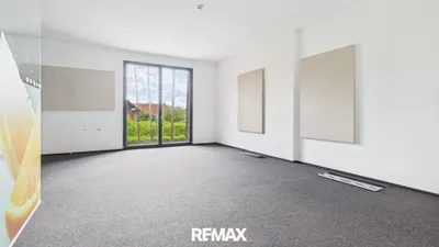 5-Zimmer-Gewerbeimmobilie mieten in Linz Land – 171 m², € 3.035 – Bild 7 von 8