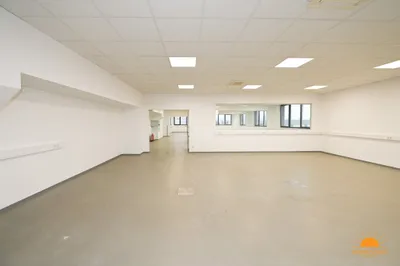 5-Zimmer-Gewerbeimmobilie mieten in Baden – 278 m², € 3.000 – Bild 11 von 18