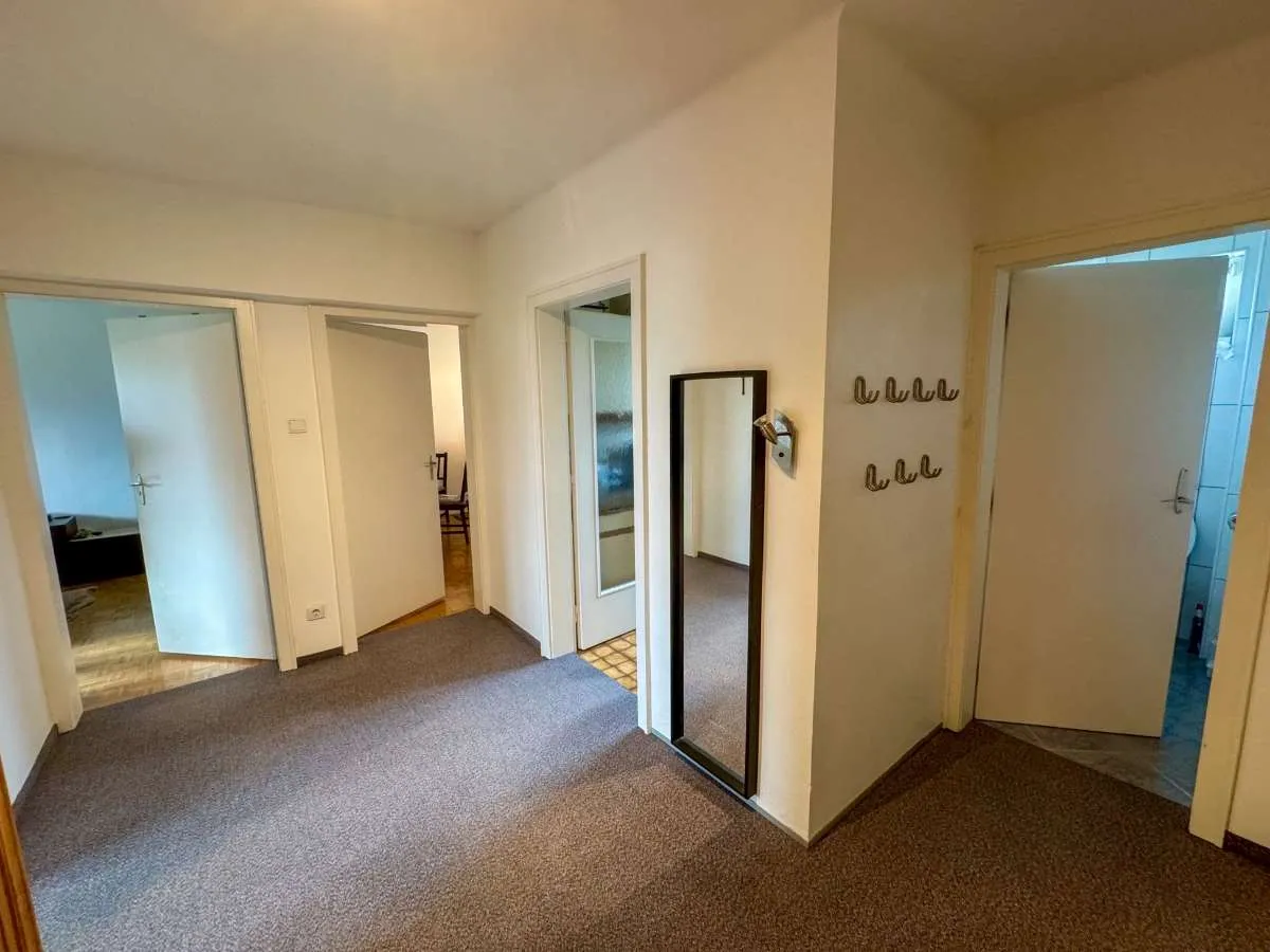 Innsbruck Hötting - Botanischer Garten - Große 4 Zimmer Wohnung mit Aussicht und Garage - Privatverkauf – pohled 3