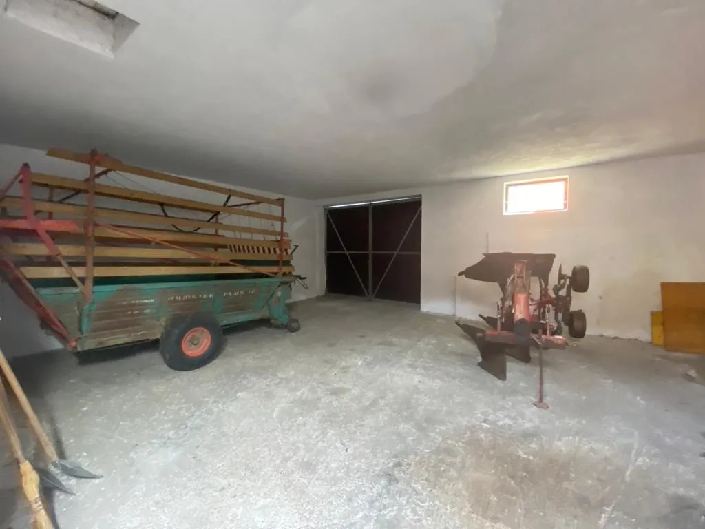Garage + Gartenfläche - Ansicht 3