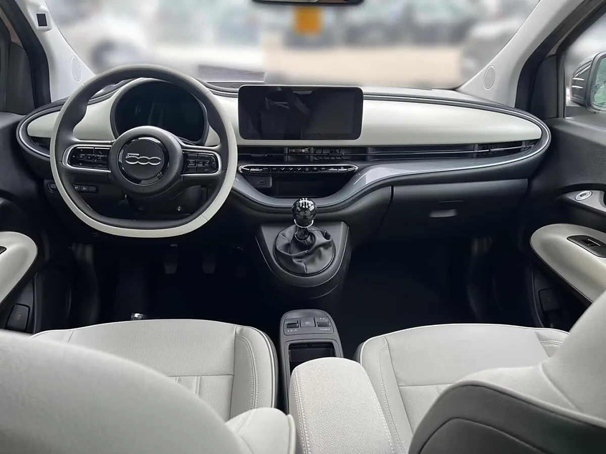 Fiat 500 1.0 Mild Hybrid La Prima Cabrio – Bild 7