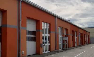 Gewerbeimmobilie mieten in Wiener Neustadt – 180 m² – Bild 2 von 24