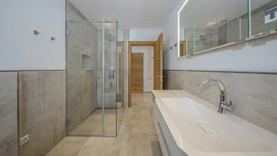 6-Zimmer-Gewerbeimmobilie mieten in Kufstein – 320 m², € 7.000 – Bild 28 von 37