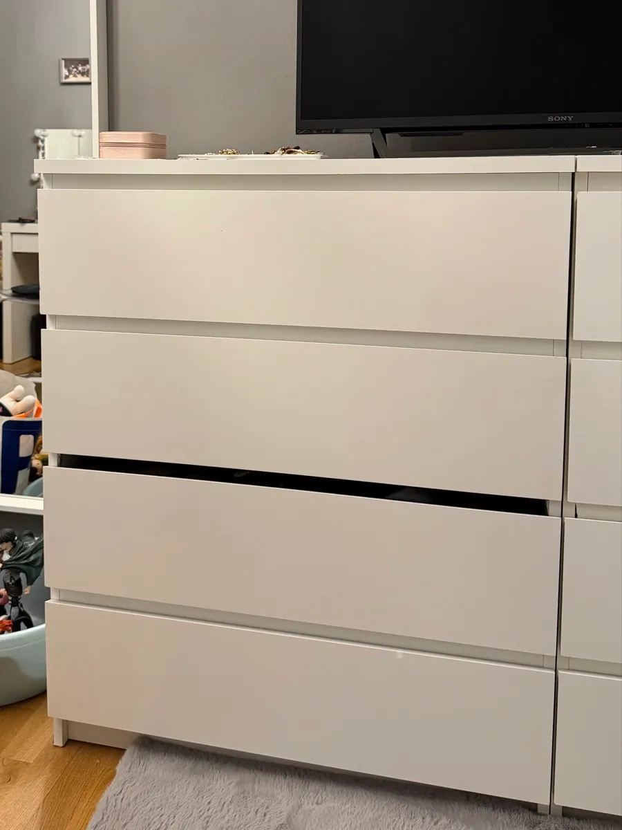 IKEA MALM Kommode mit 4 Schubladen, weiß, € 40,- (1100 Wien)