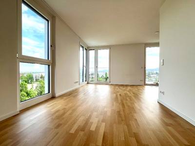Mit weitem Blick, moderne Wohnung beim Rosenhügel
