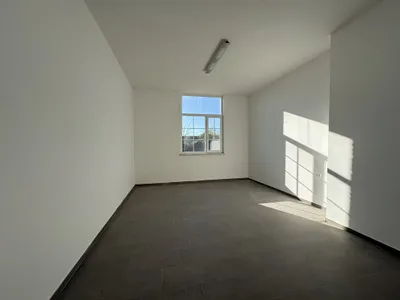 Gewerbeimmobilie mieten in Wiener Neustadt Land – 17 m², € 295 – Bild 3 von 13