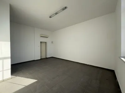 Gewerbeimmobilie mieten in Wiener Neustadt Land – 17 m², € 295 – Bild 2 von 13