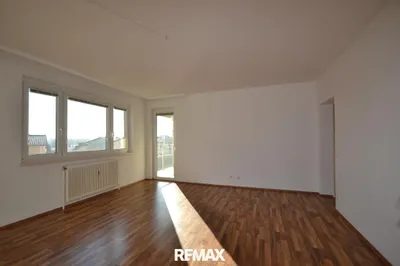 3-Zimmer-Immobilie mieten in Amstetten – 81 m², € 748 – Bild 2 von 9