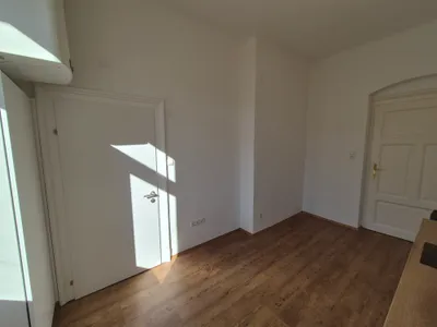 1-Zimmer-Wohnung mieten in Graz – 14 m², € 263 – Bild 4 von 8