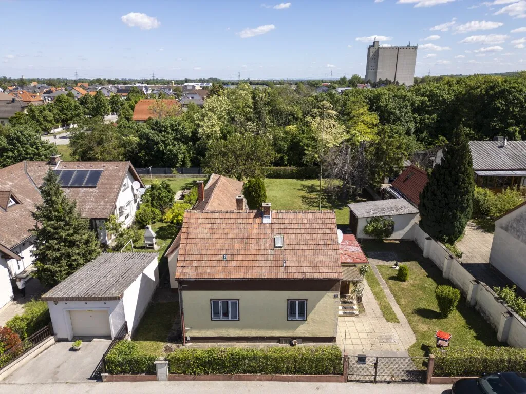 Bestand revitalisieren oder neu durchstarten ? 861 m² Grundstück mit Entwicklungspotenzial! - Ansicht 3