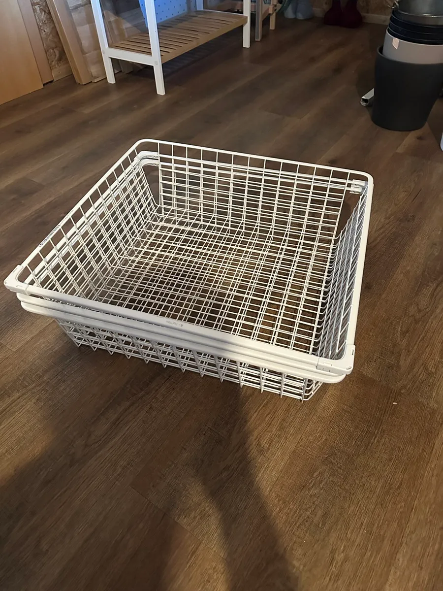 Drahtkörbe HJÄLPA für Platsakasten Ikea, € 12,- (4303 St. Pantaleon-Erla)